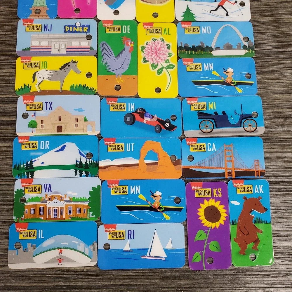 Lot Of 24 Plastic Tiny‎ United States Vanity Plates 2.5